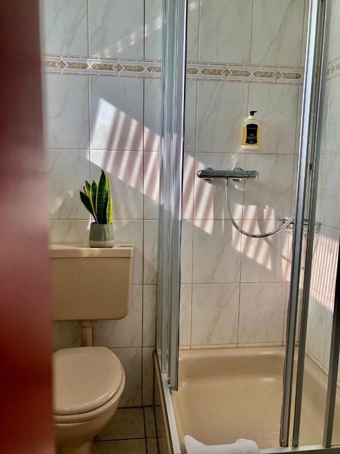 Montana Hotel Koeln-Bonn Airport Тройсдорф Экстерьер фото
